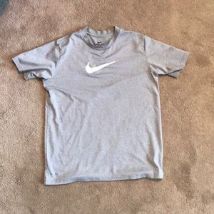 Boys Large NIKE DRI-FIT